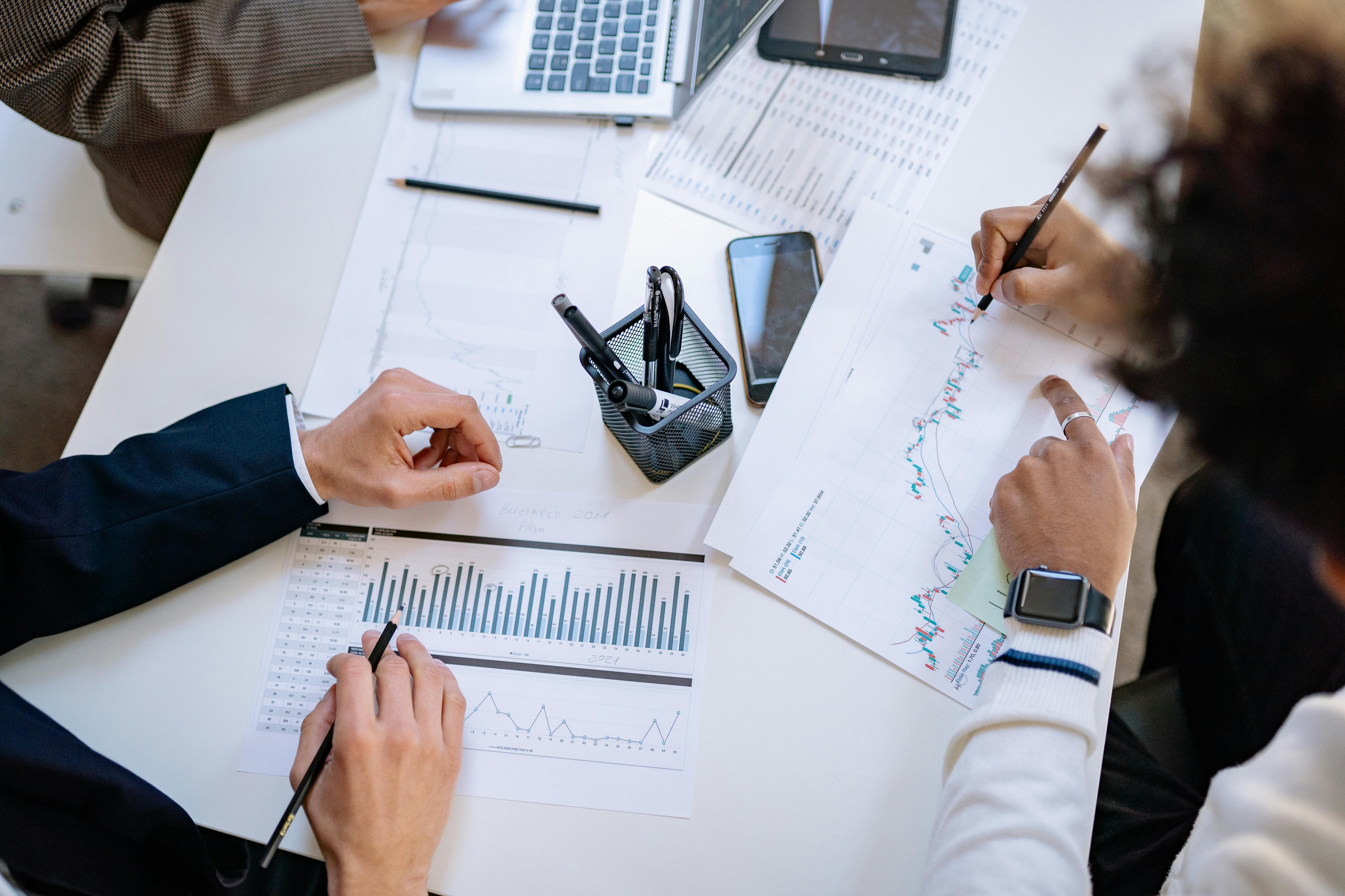 ETFs vs. Index Funds: Which Belongs in Your Portfolio in 2026?